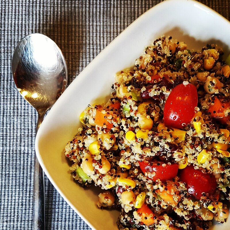 Nussiger Quinoa-Salat - MIT LIEBE GEKOCHT - QUICK &amp; DIRTY